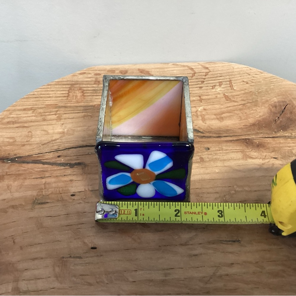 🔵 Beautiful Stained Glass & Lead Handcrafted Votive or Tea Light Candle Holder - Picture 9 of 12